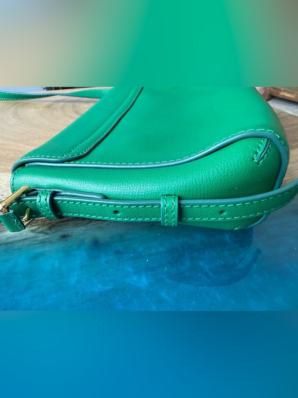 Marc Jacob’s Green Leather Crossbody Bag - Picture 6 of 11